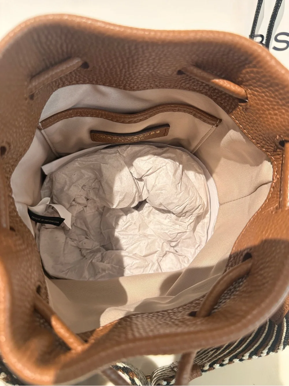 NWT Marc Jacobs groove bucket bag - cognac